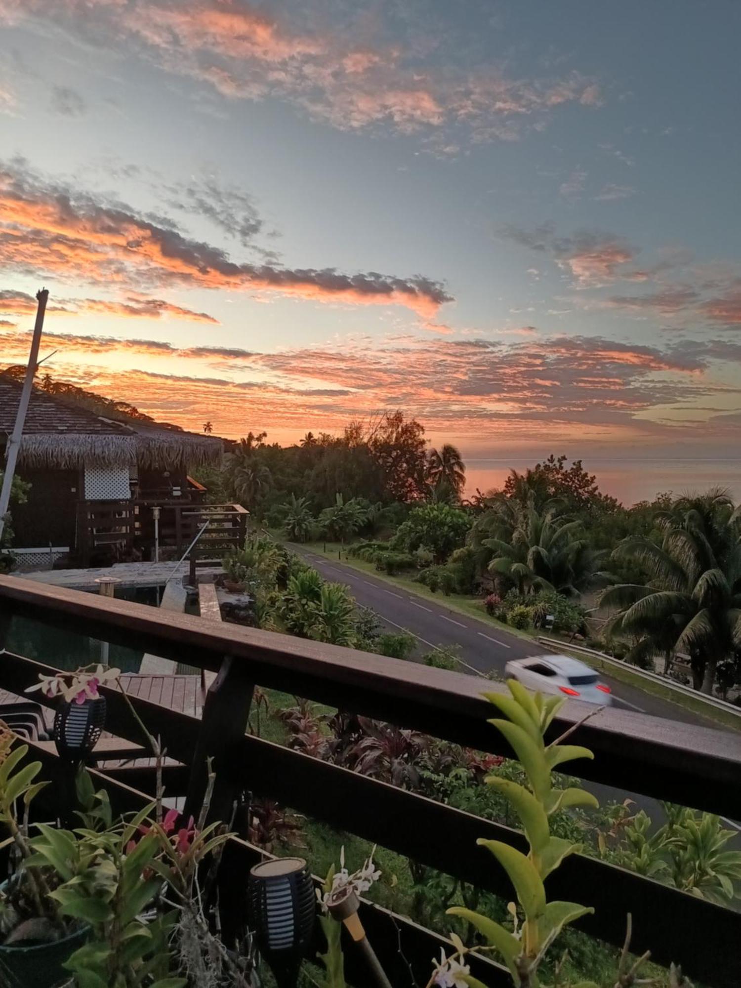 Tehuarupe Surf Studios Haapiti Kültér fotó