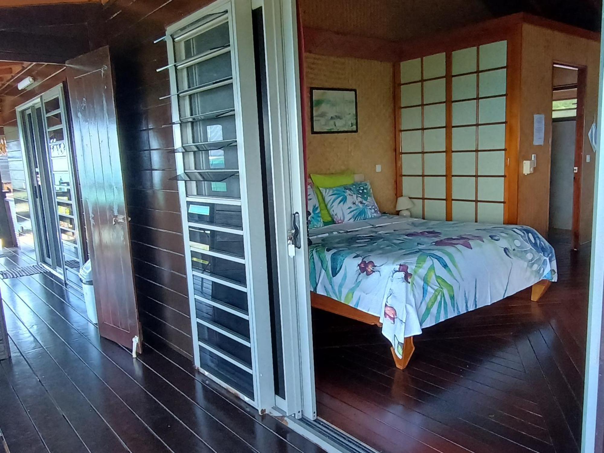 Tehuarupe Surf Studios Haapiti Kültér fotó